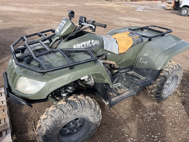 Image of Arctic Cat 400 equipment image 3