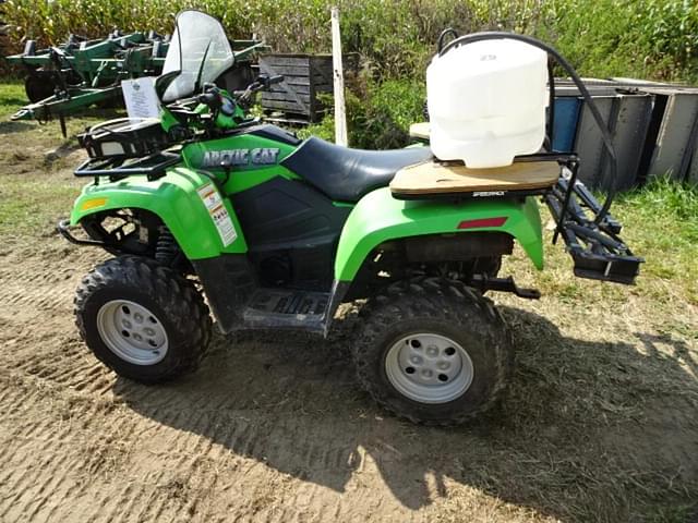 Image of Arctic Cat 500 equipment image 1