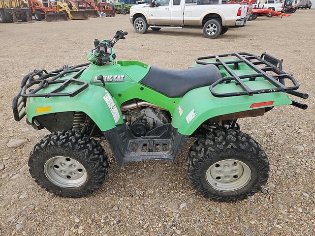 Image of Arctic Cat 400 equipment image 3