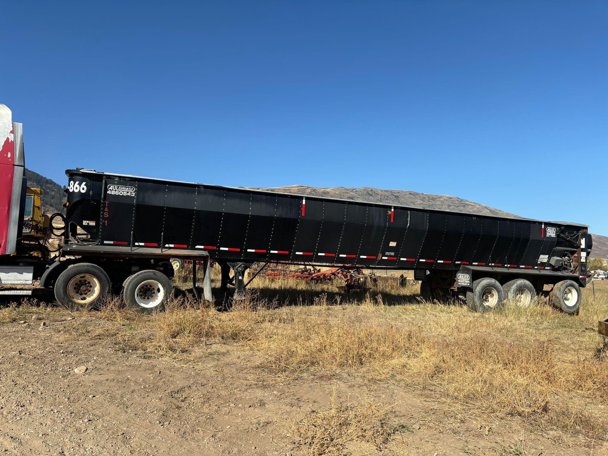 Main image Aulick 4860543