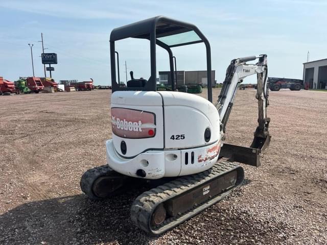 Image of Bobcat 425 equipment image 3