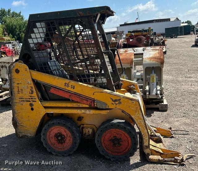 Image of Bobcat 463 equipment image 3