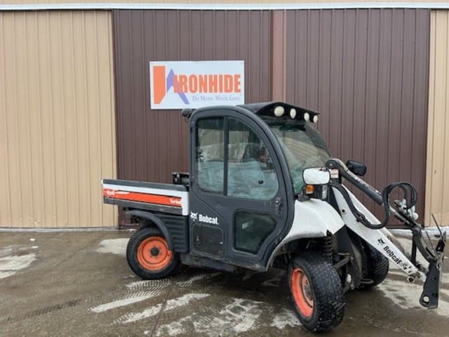 Image of Bobcat Toolcat 5600 equipment image 1