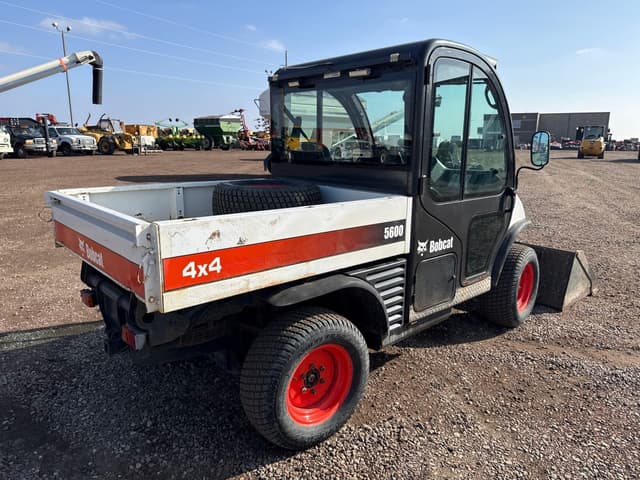 Image of Bobcat Toolcat 5600 equipment image 3