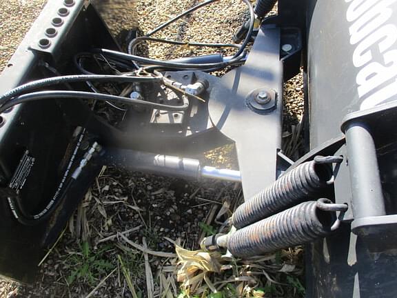 Image of Bobcat 84 equipment image 3