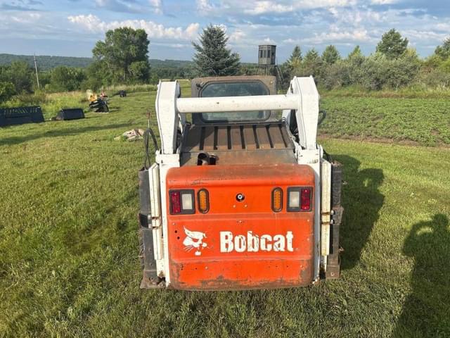 Image of Bobcat A300 equipment image 3