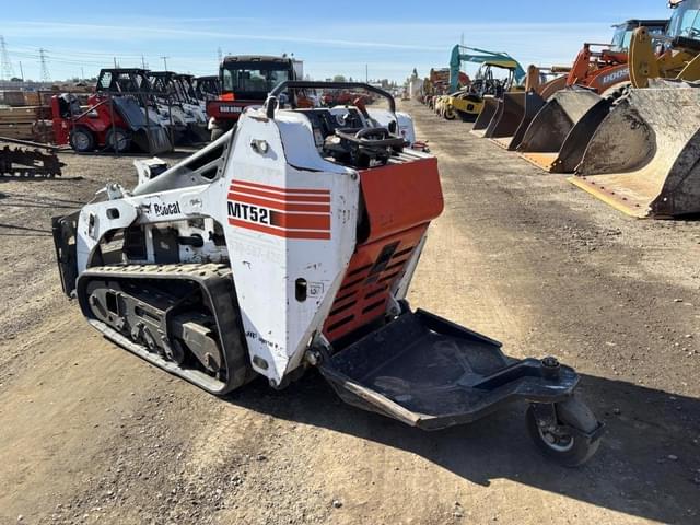 Image of Bobcat MT52 equipment image 3