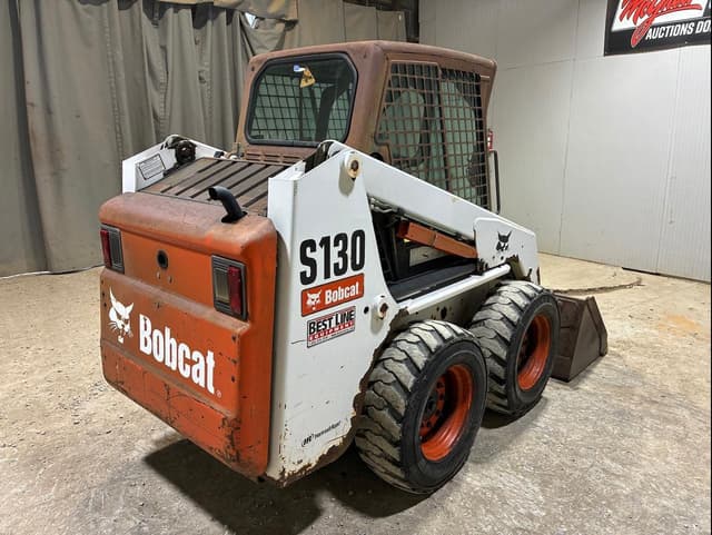 Image of Bobcat S130 equipment image 4