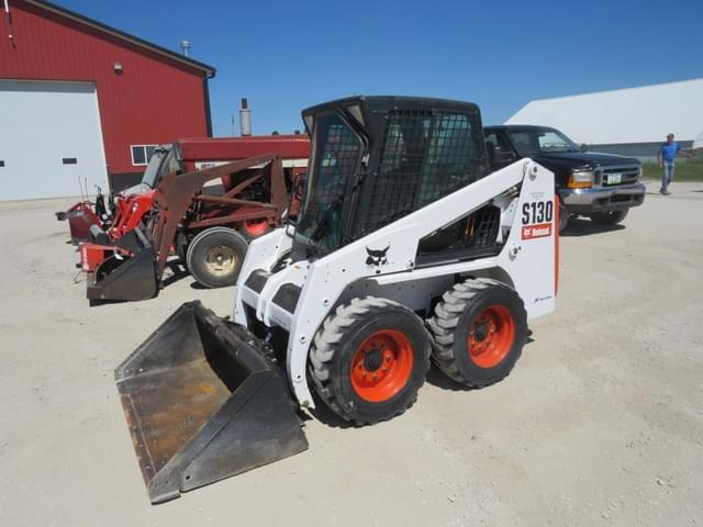 Image of Bobcat S130 equipment image 2