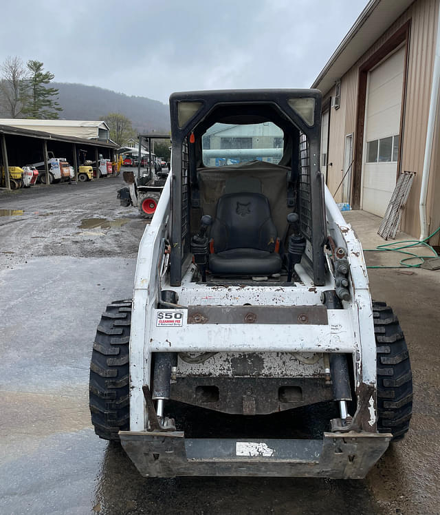 Image of Bobcat S185 equipment image 2