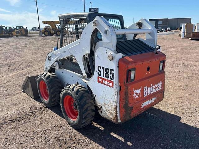 Image of Bobcat S185 equipment image 4