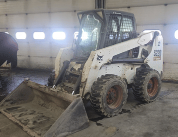 Main image Bobcat S220