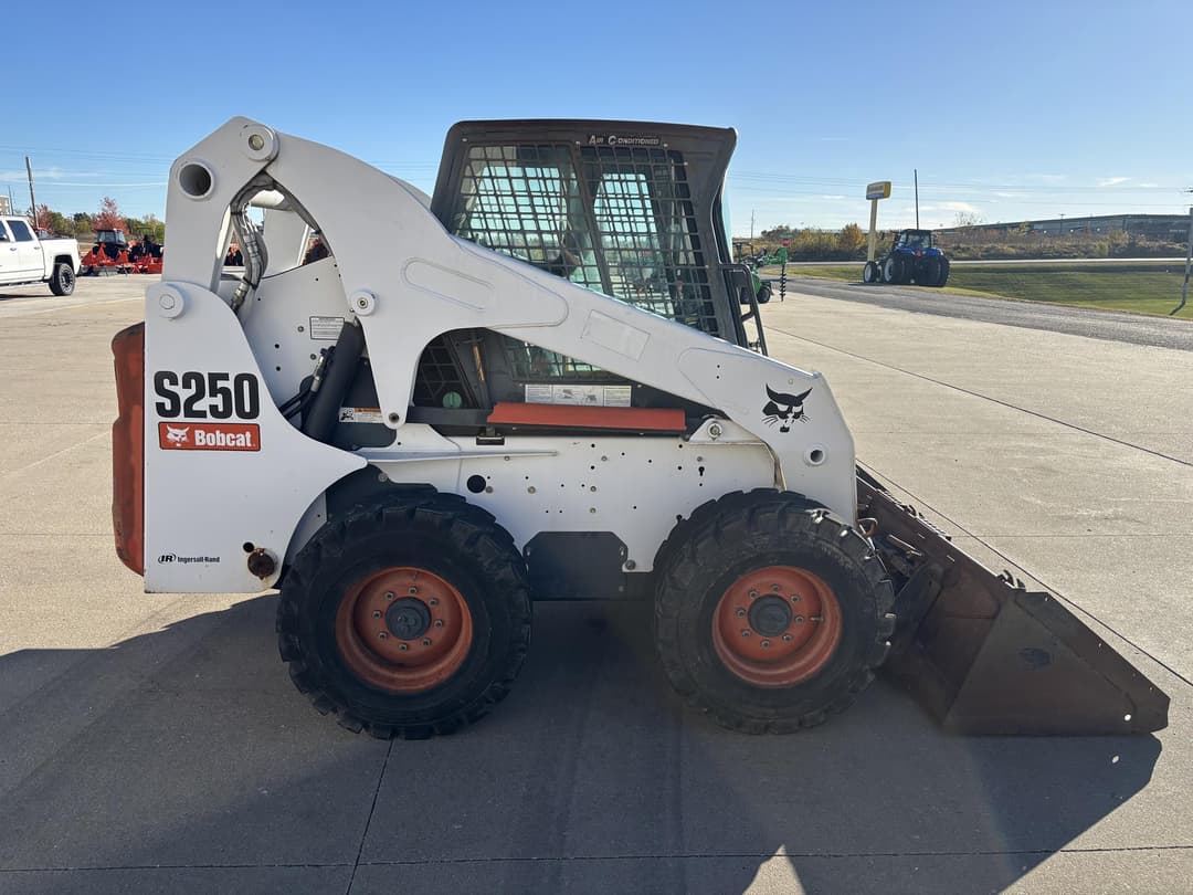 Image of Bobcat S250 Primary image