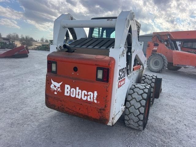 Image of Bobcat S250 equipment image 4