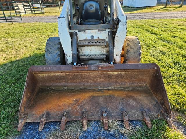 Image of Bobcat S300 equipment image 4