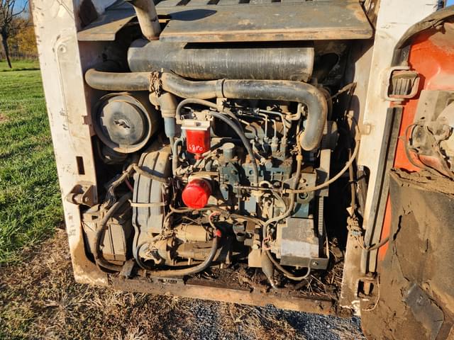Image of Bobcat S300 equipment image 3