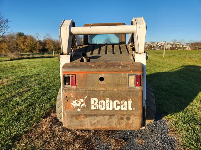 Image of Bobcat S300 equipment image 2