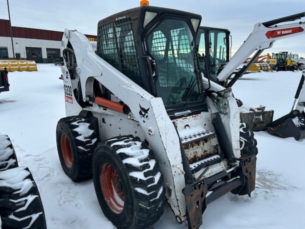 Main image Bobcat S330