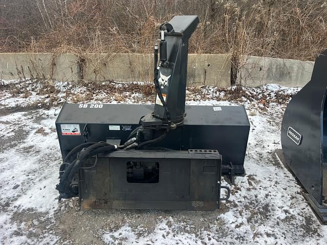 Image of Bobcat SB200 equipment image 3