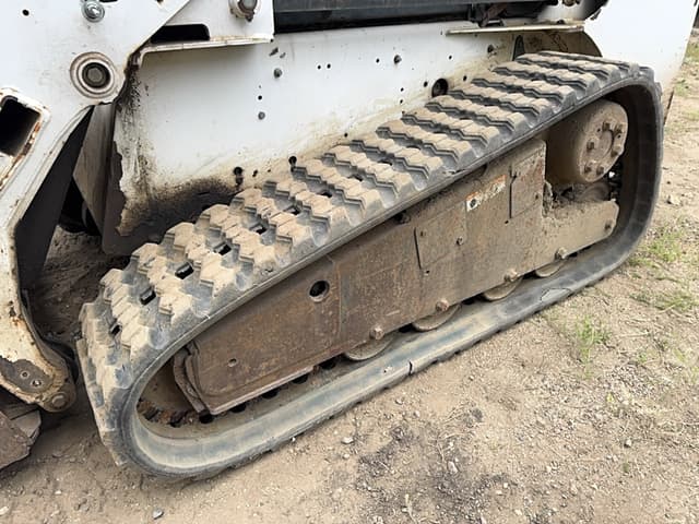 Image of Bobcat T190 equipment image 2
