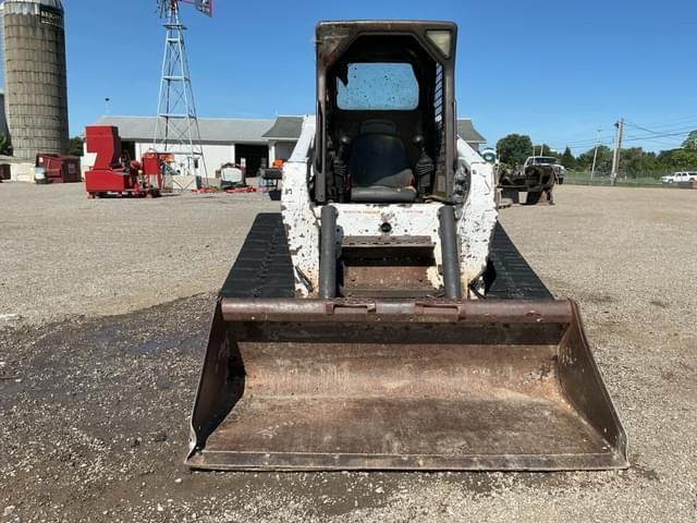 Image of Bobcat T250 equipment image 3