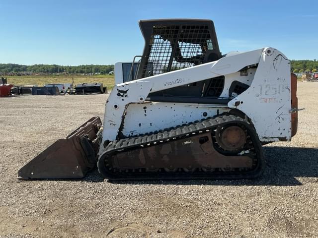 Image of Bobcat T250 equipment image 1