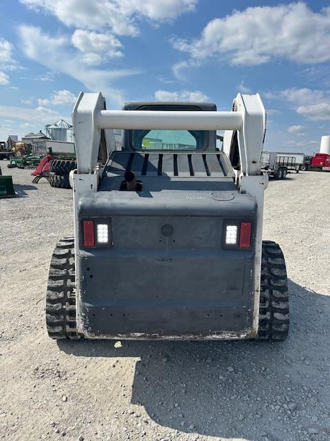 Image of Bobcat T300 equipment image 3