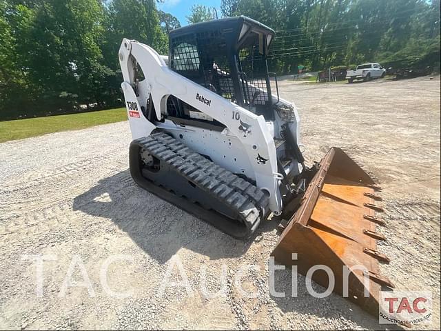 Image of Bobcat T300 equipment image 2