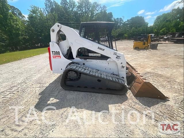Image of Bobcat T300 equipment image 3