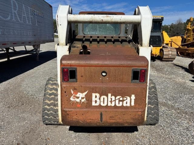 Image of Bobcat T300 equipment image 2