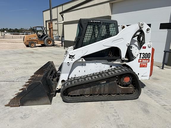 Image of Bobcat T300 equipment image 1