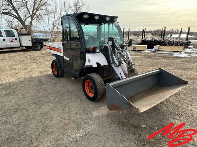 Image of Bobcat Toolcat 5600 equipment image 3