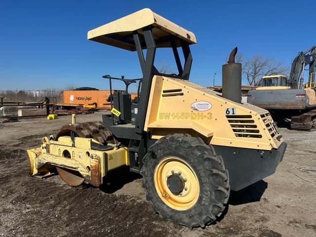 Image of Bomag BW145PDH-3 equipment image 2