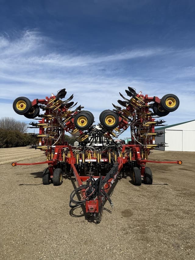 Image of Bourgault 5710 equipment image 3