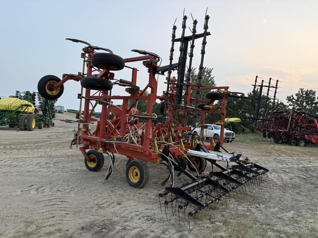 Image of Bourgault 9200 equipment image 4