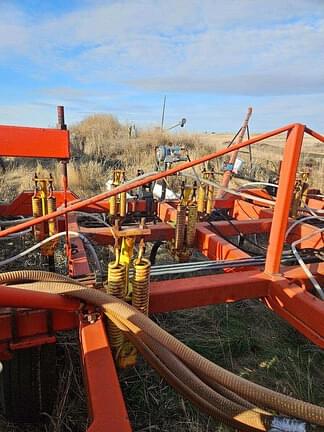 Image of Bourgault 9200 equipment image 3