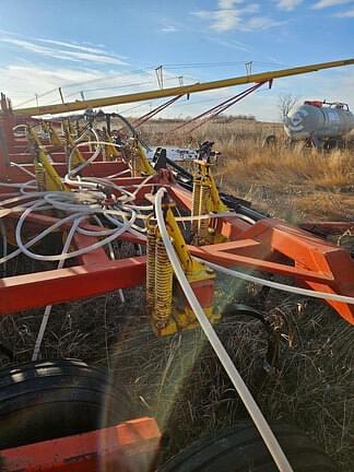 Image of Bourgault 9200 equipment image 4