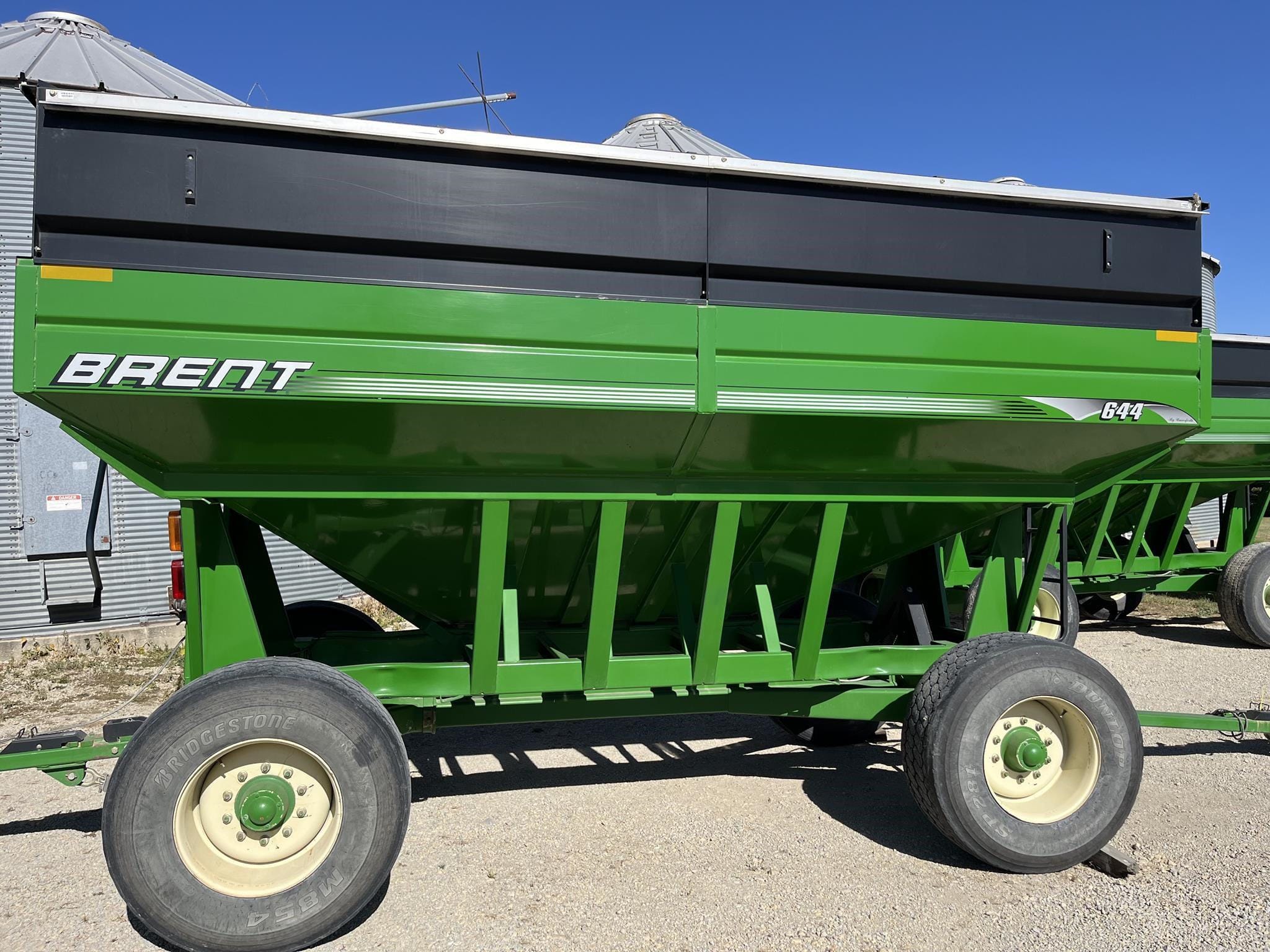 2007 Brent 644 Equipment Image0