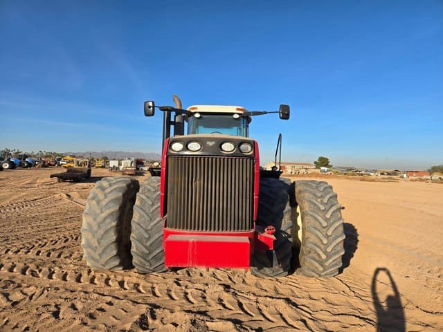 Image of Versatile 435 equipment image 2