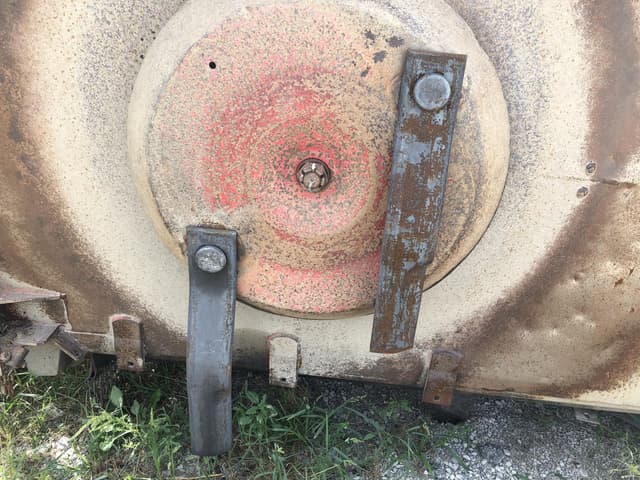 Image of Bush Hog 12715L equipment image 4