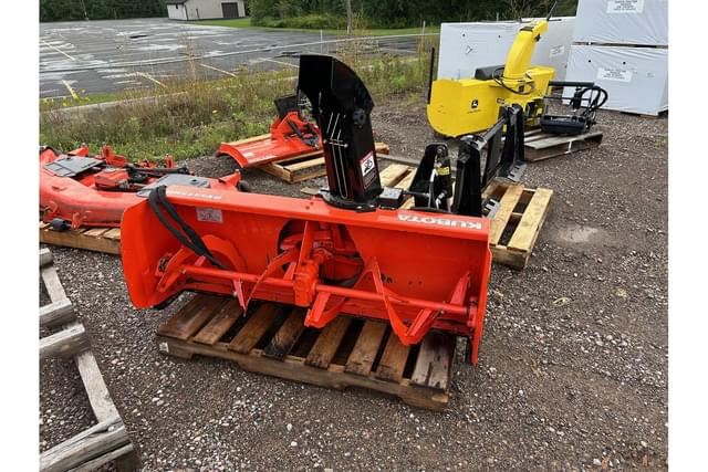 Image of Kubota BX2350 equipment image 4