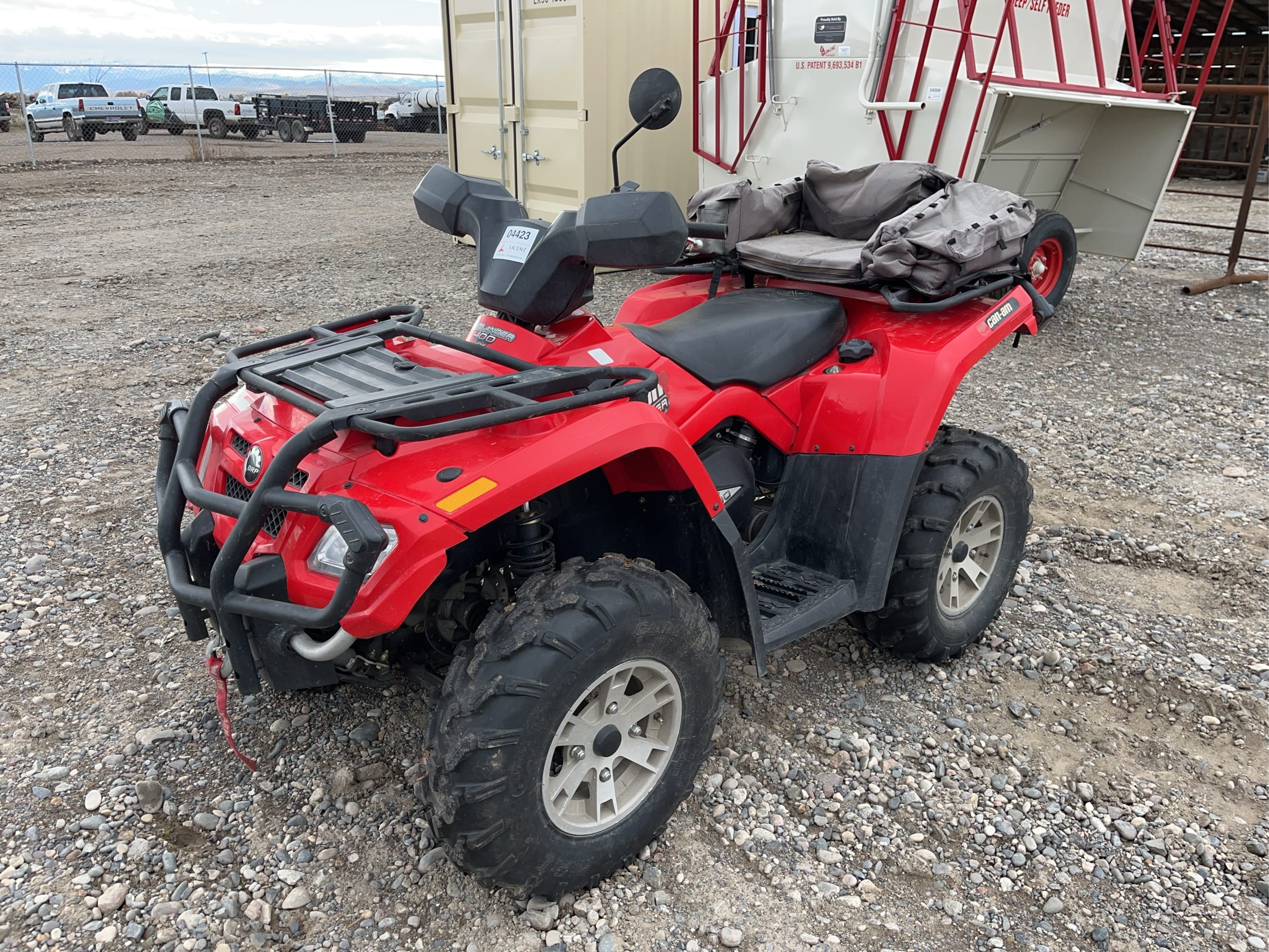 2007 Can-Am Outlander 400 Equipment Image0