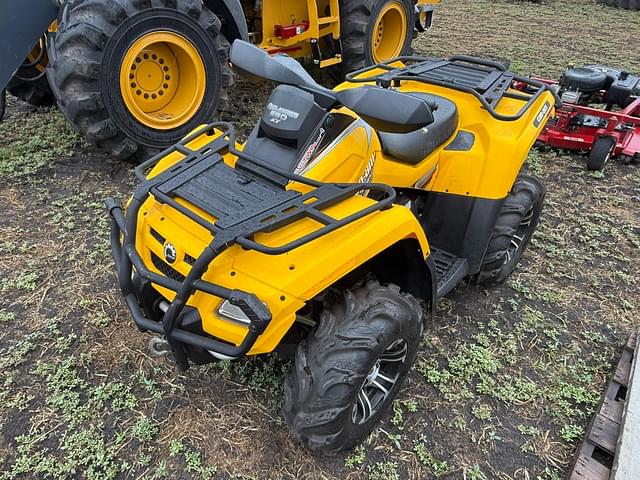 Image of Can-Am Outlander 650 equipment image 2