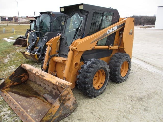Image of Case 440 equipment image 1