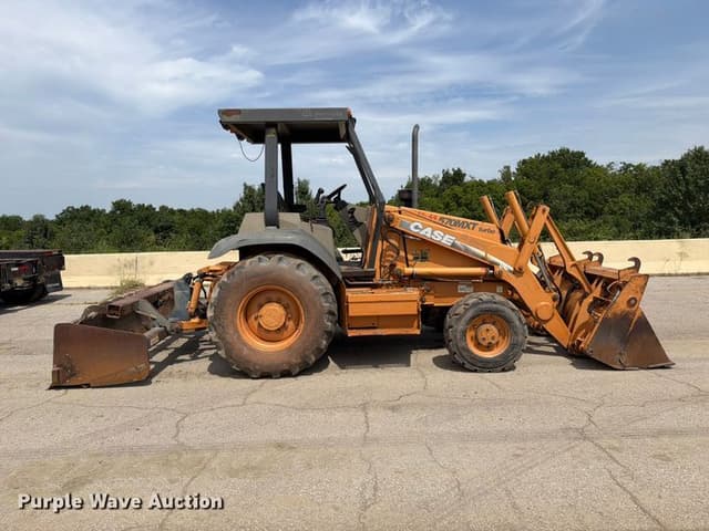 Image of Case 570M XT equipment image 3