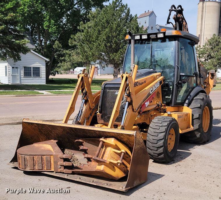 Main image Case 590 Super M