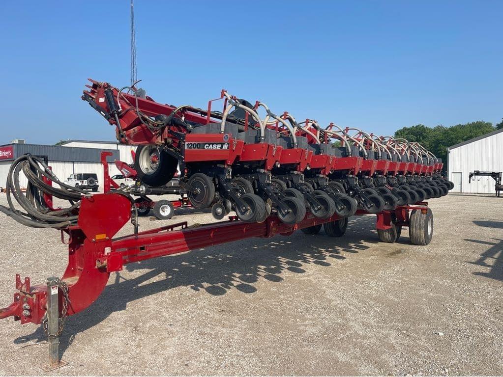 Image of Case IH 1200 Primary image