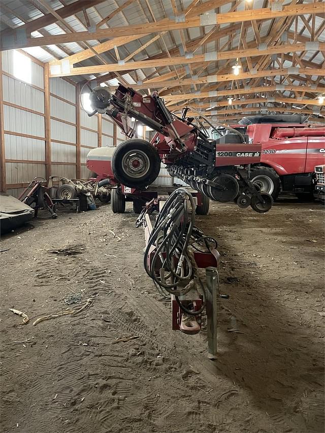 Image of Case IH 1200 equipment image 1