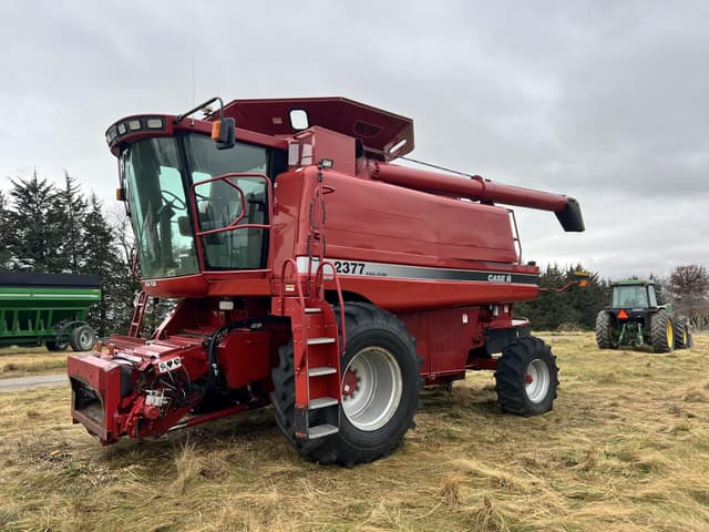 Image of Case IH 2377 equipment image 2