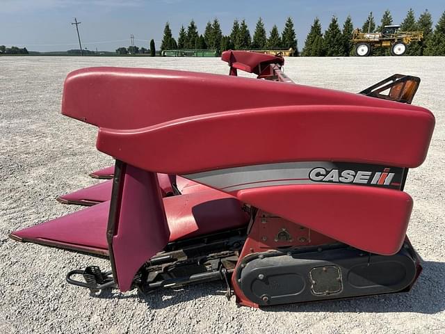 Image of Case IH 2412 equipment image 4